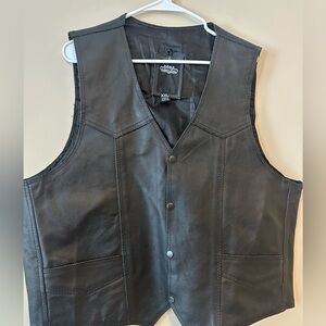 LIBERTY WEAR Black Leather Button Vest